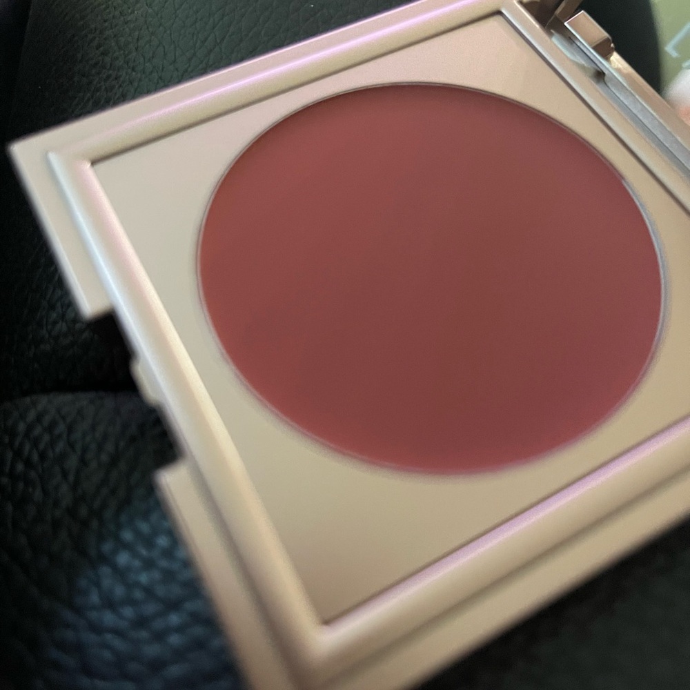 🔥BRAND NEW LAWLESS Cream Blush - Picture 3 of 4